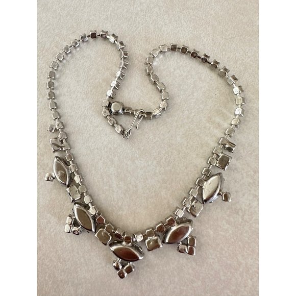 Vintage MCM 1950s silver tone clear round navettes glass rhinestones necklace - Picture 6 of 7